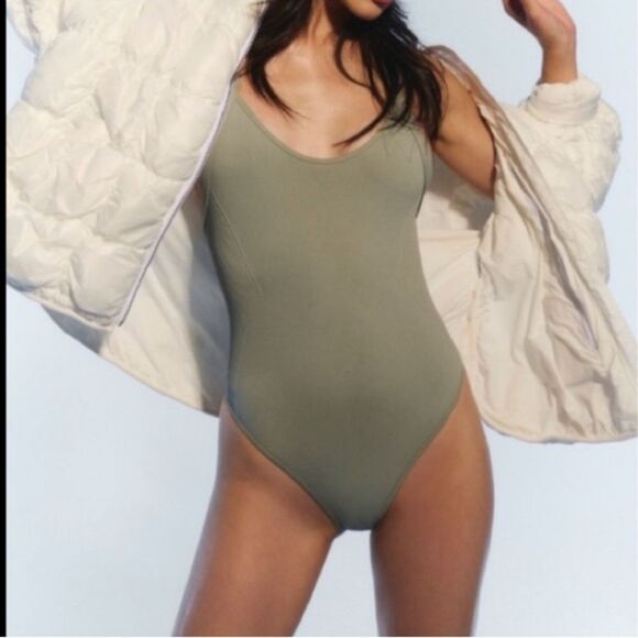 NWT FREE PEOPLE FP Movement Good Karma Bodysuit M/L Smoked Sage Athleisure Yoga - Picture 2 of 12
